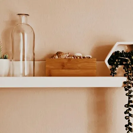 S T R E H E Z A Apartment Tirana